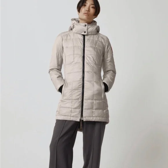 Canada Goose Women's Puffer Jacket in Cream - Picture 7 of 11